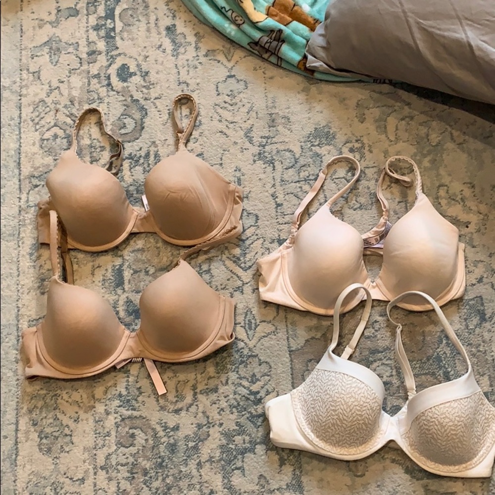 Body by Victoria Bras size 34c | EUC